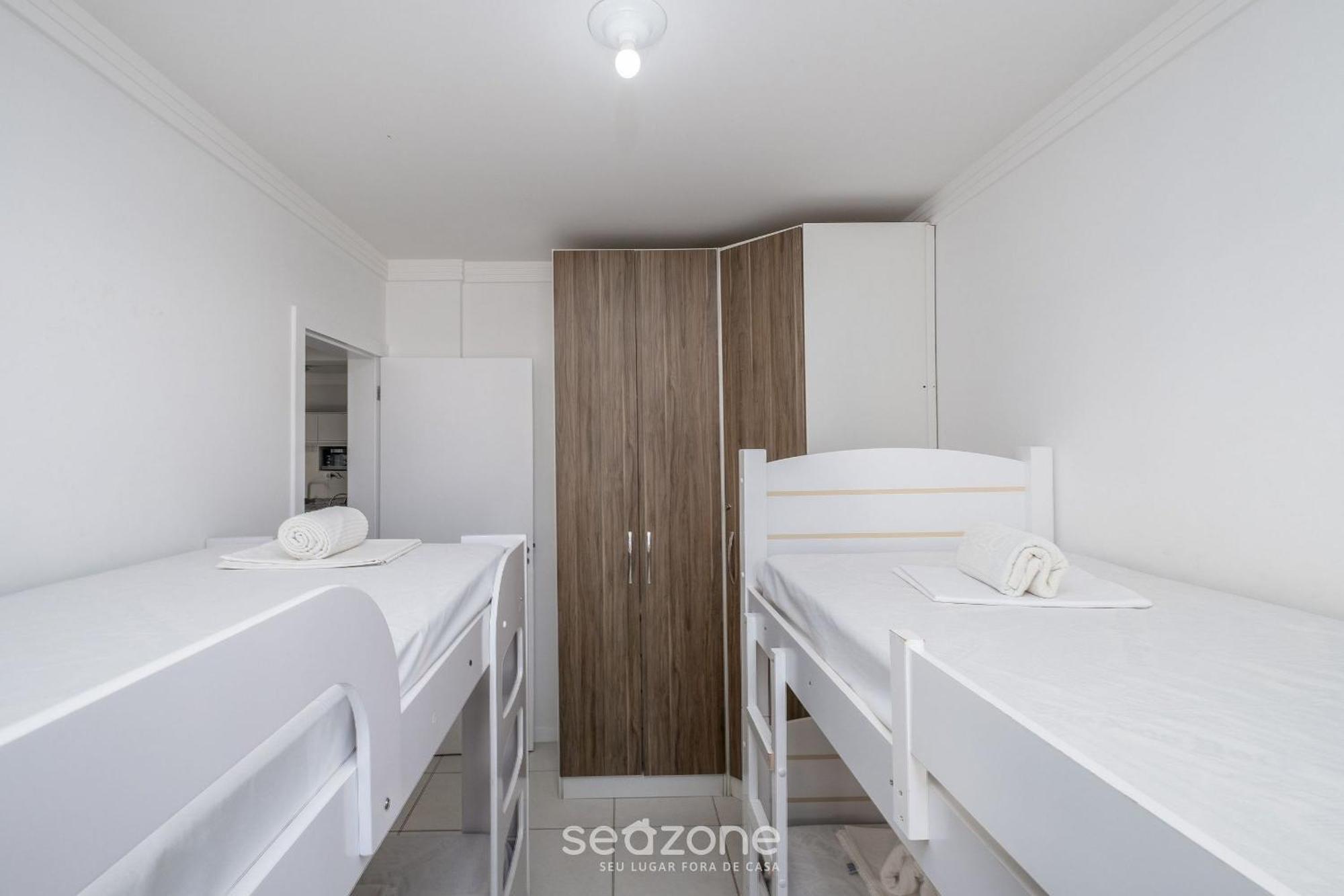 Com Piscina Em Floripa - Cac Florianopolis